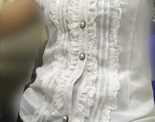 外出先で服のボタンが取れた時【応急処置】